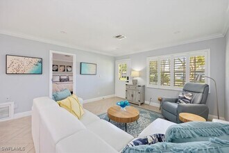 1236 13th Ave N in Naples, FL - Building Photo - Building Photo