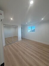 3209 W 18th St in Los Angeles, CA - Foto de edificio - Building Photo