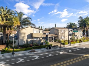 Sunnyvale Apartments in Sunnyvale, CA - Foto de edificio - Building Photo
