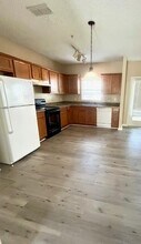 2070 Cypress Bay Blvd in Kissimmee, FL - Building Photo - Building Photo