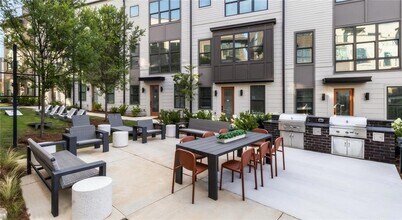 277 Clifton St SE in Atlanta, GA - Building Photo - Building Photo