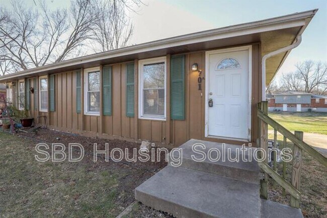 property at 701 NE Columbus St