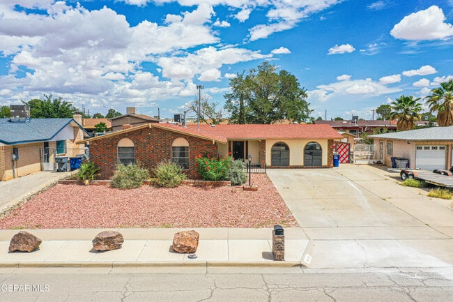 property at 3008 Gaston Dr
