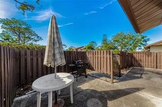 1725 Pine Ridge Way E in Palm Harbor, FL - Building Photo - Building Photo