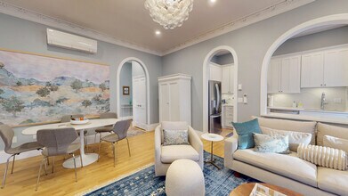 87 Worcester St, Unit 4 in Boston, MA - Foto de edificio - Building Photo