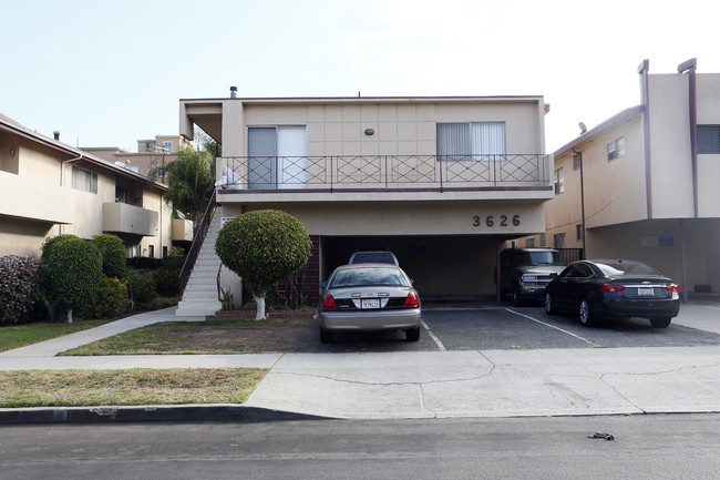3626 Vinton Ave in Los Angeles, CA - Foto de edificio - Building Photo