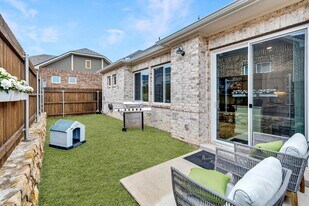 5609 Wild Acrs in Fort Worth, TX - Building Photo