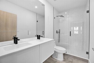 3431 SW 16th Ter in Miami, FL - Building Photo - Building Photo