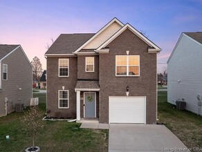 3914 Wheat Ave in Jeffersonville, IN - Building Photo - Building Photo