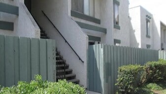 2436 Bolker Dr in Port Hueneme, CA - Building Photo