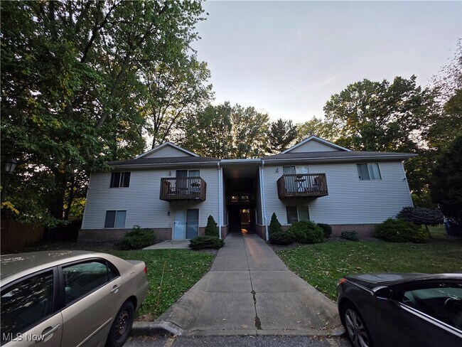 property at 1825 5th St