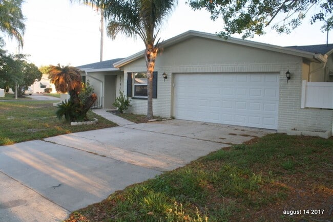 6781 297th Ave N in Clearwater, FL - Building Photo - Building Photo