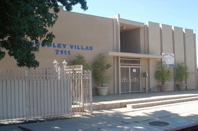 Woodley Villas in Van Nuys, CA - Building Photo - Building Photo