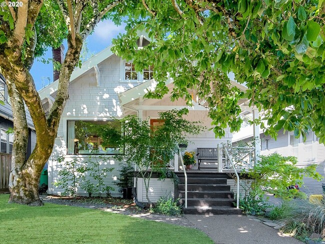 property at 1817 SE 49th Ave