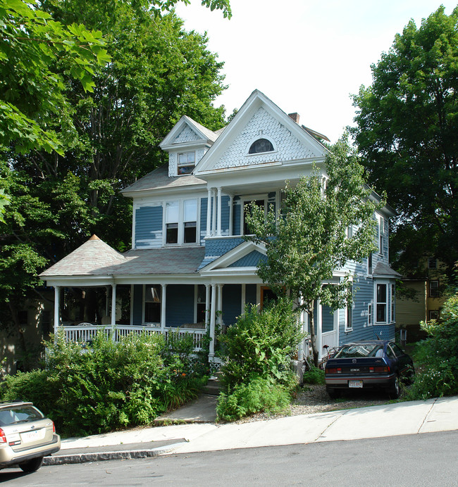 7 Forbes St in Worcester, MA - Foto de edificio - Building Photo