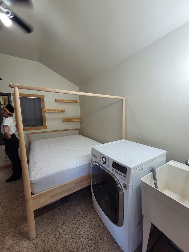 755 Elm Rd, Unit 6 in Estes Park, CO - Building Photo - Building Photo