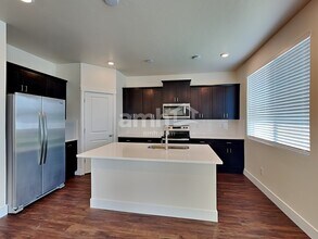 644 S Rocker Ave in Kuna, ID - Building Photo - Building Photo
