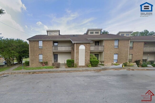 property at 419 Oriole Dr