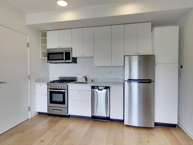 1 Hill St in San Francisco, CA - Building Photo - Building Photo