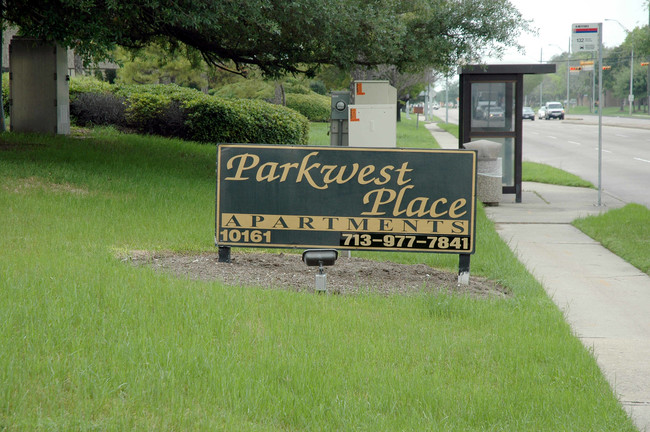 Parkwest Place Apartments in Houston, TX - Building Photo - Building Photo