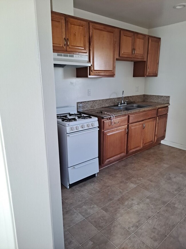 1919 Border Ave in Torrance, CA - Building Photo - Building Photo