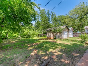 1915 NW 40th St in Oklahoma City, OK - Building Photo - Building Photo