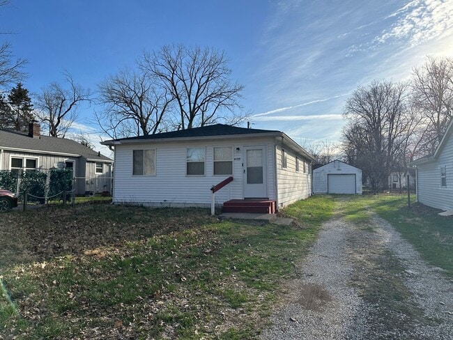 property at 4155 N Kitley Ave