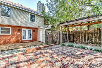 1435 Roxbury Ct in Jackson, MS - Building Photo - Building Photo