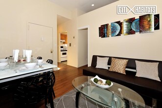356 W 37th St-Unit -4A in New York, NY - Foto de edificio - Building Photo