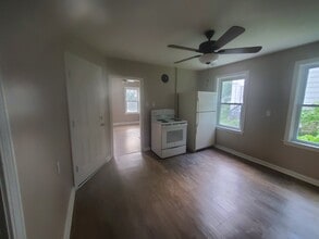 6 Oswald St, Unit 1 in Worcester, MA - Building Photo - Building Photo