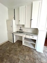 2329 Crenshaw Blvd-Unit -106 in Los Angeles, CA - Building Photo - Building Photo