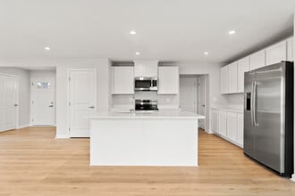 6461 Election Ave in Ruther Glen, VA - Building Photo - Building Photo