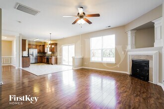 1403 Paulonia Way in McLeansville, NC - Foto de edificio - Building Photo