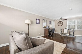 21 Delmont Dr NE in Atlanta, GA - Building Photo - Building Photo