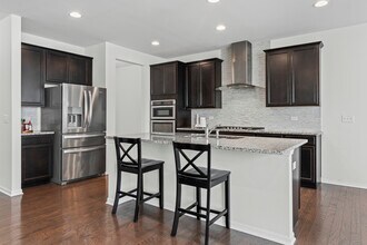 2404 Coastal Sage Ct in Naperville, IL - Building Photo - Building Photo
