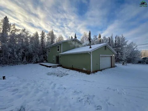2580 Roxanne St in North Pole, AK - Building Photo - Building Photo