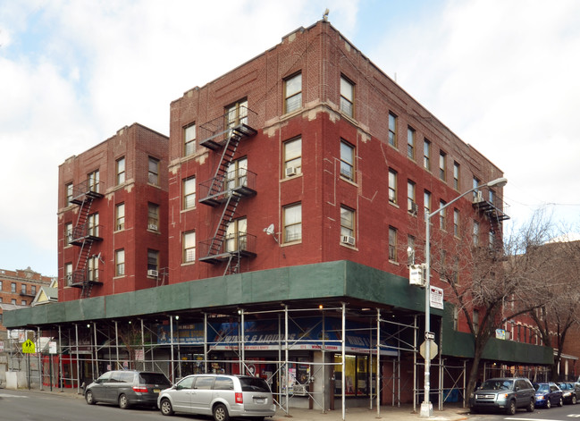 2301 Creston Avenue in Bronx, NY - Building Photo - Building Photo