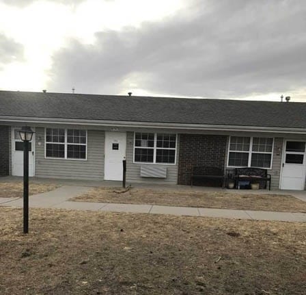 Apple Garden Apartments in Garden City, KS - Building Photo