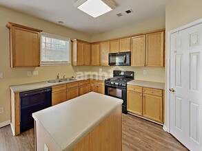 1530 Anna Ruby Ln in Kennesaw, GA - Building Photo - Building Photo