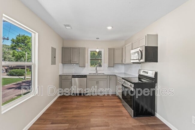 property at 719 5th St