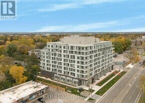 500 Plains Rd E in Burlington, ON - Building Photo
