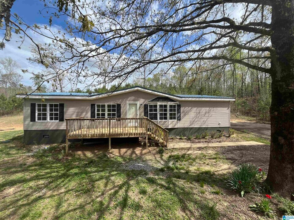 25 Hunter Trl in Pell City, AL - Building Photo