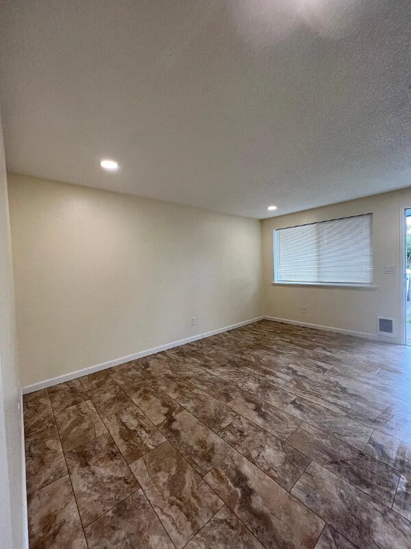 7428 S Puget Sound Ave in Tacoma, WA - Building Photo - Building Photo