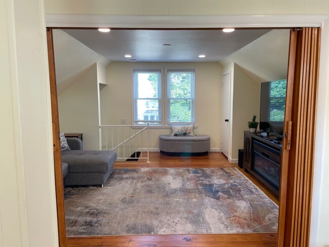 93 Lafayette St, Unit 2 in Waltham, MA - Building Photo - Building Photo