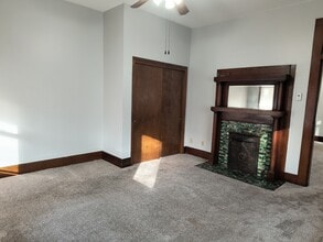 2621 Mt Vernon Ave, Unit 2621 Mt Vernon Ave Apt C in Evansville, IN - Building Photo - Building Photo