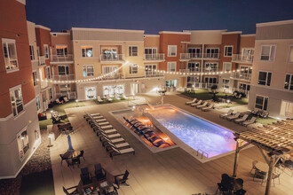 Skylofts at the Heritage in Andover, KS - Building Photo - Building Photo