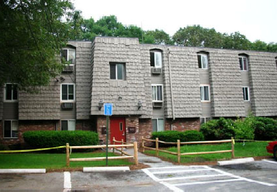 50 Lake St in Warwick, RI - Building Photo