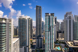 1000 Brickell Plz Apartments