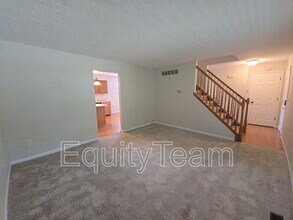 3054 Granny Smith Ln in Middletown, OH - Building Photo - Building Photo