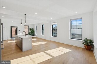 2141 E Hagert St in Philadelphia, PA - Building Photo - Building Photo